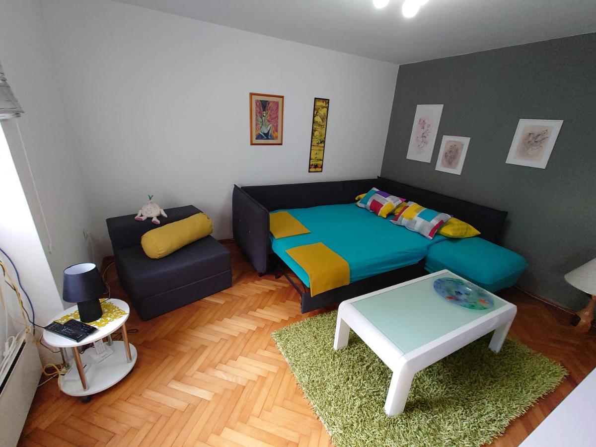 Apartmani Lea ヤドラニヴォ エクステリア 写真